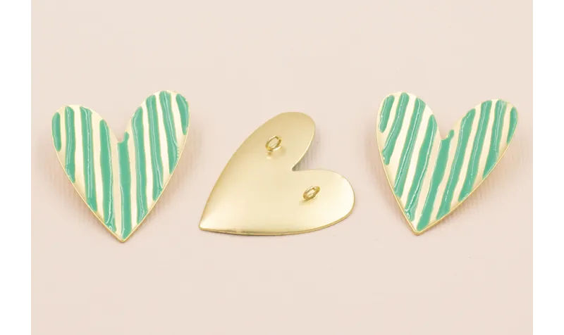 Colgante Corazón 35*30 Lineas Turquesas y Oro Mate