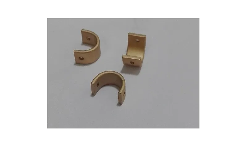 Pieza en U 8*6mm doble agujero oro mate
