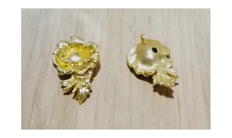 Pieza Flor 21*12mm Oro Mate