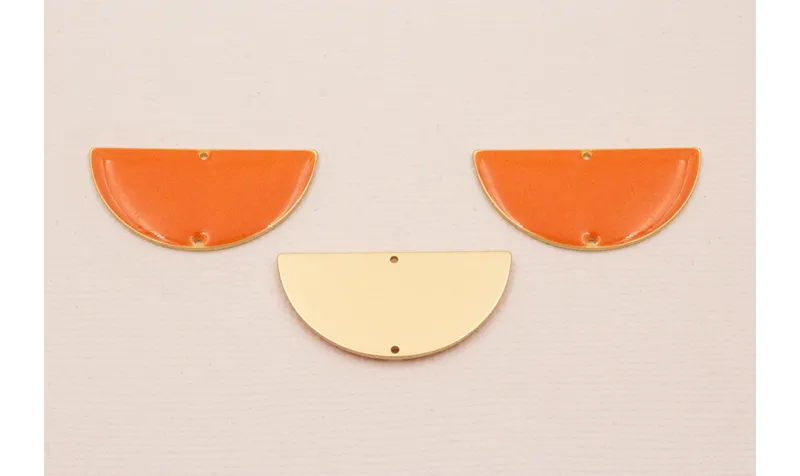 Semicirculo Esmaltado 31*16 Dorado Mate y Caldera