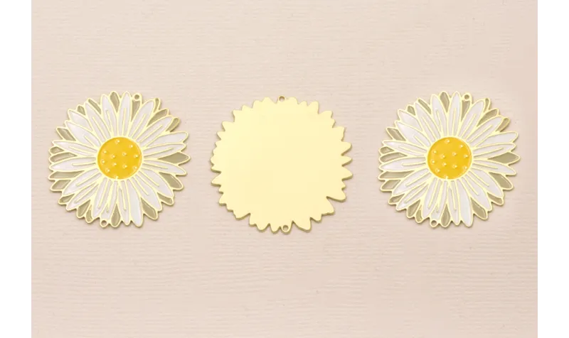 Pieza Flor Plana OroMate 35 Blanco y Amarillo