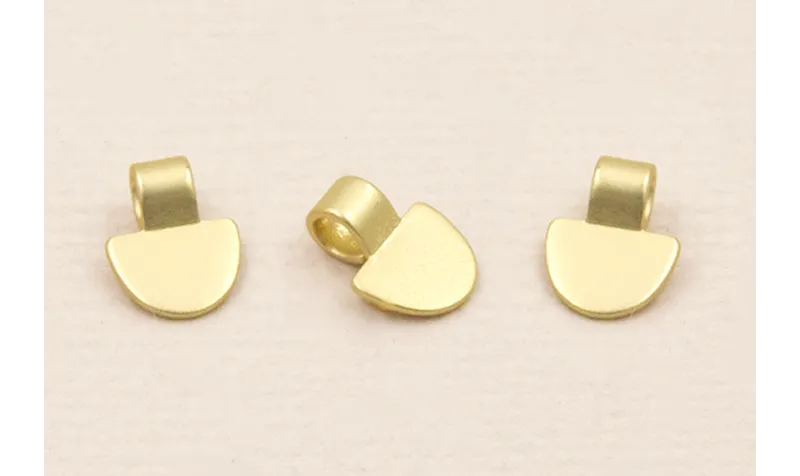 Colgante Daga 6*6,3mm Dorado Mate