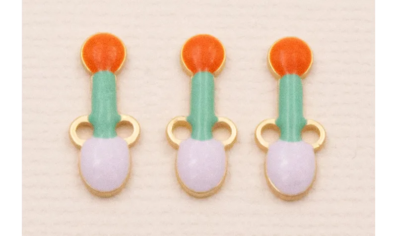 Colgante 15*6 Lila, verde y Coral sobre Oro Mate