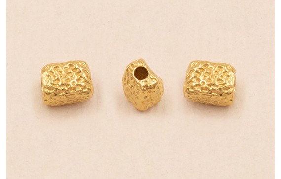 Pieza Irregular 5*3*3mm Baño Oro 18K 3Micras