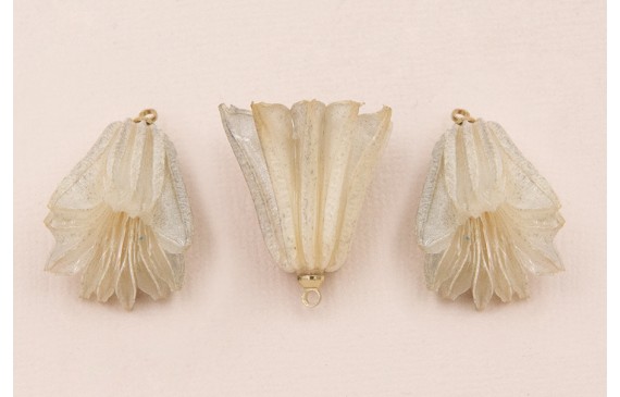 Flor Natural Campanilla con Resina 30*20 Gris