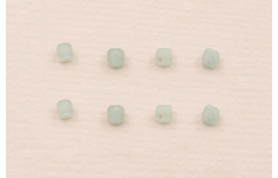 Cubo Facetado de 2,5mm Cuarzo color Agua