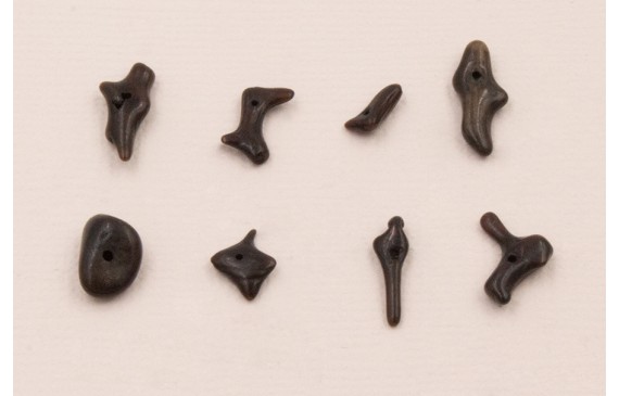 Ristra de 40cms de Chips Negro  de 10-12mm