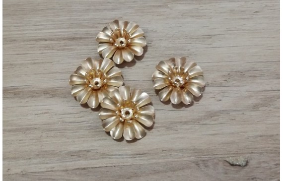 Cuenta Flor estambres 14mm Oro Mate