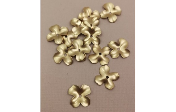 Pieza Flor 4 pétalos 17mm diámetro Oro Mate