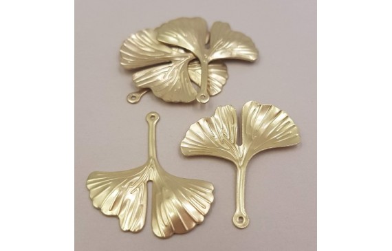 Colgante Hoja de Gingko 26*27mm Oro Mate