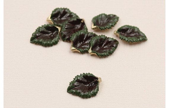 Pieza Hoja 17*12mm esmalte manual verde Pieza Hoja 17*12mm esmalte manual verde