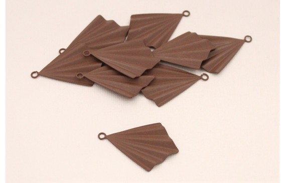 Abanico plisado con anilla 35*25mm Marrón