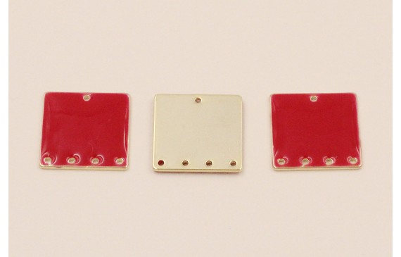 Cuenta Cuadrado de 15mm Dorado con esmalte Rojo