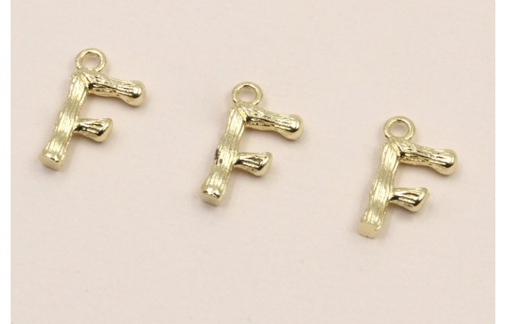 Colgante Letra F latón Dorado 15*10mm