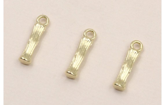 Colgante Letra I latón Dorado 15*10mm Colgante Letra I latón Dorado 15*10mm