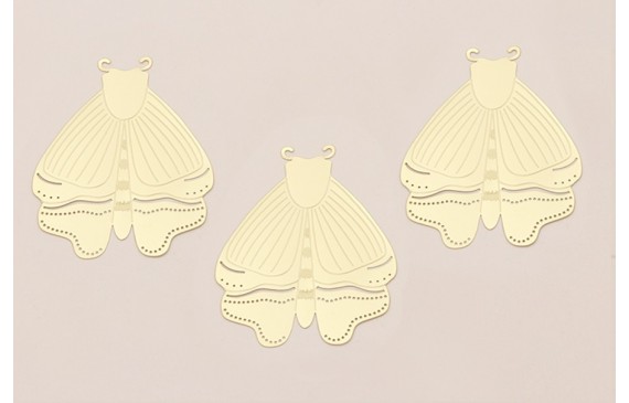 Pieza Polilla Plana de 70*55mm perforada Dorada