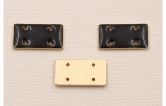 Cuenta Rectandulo Dorado Mate 15*7mm esmalte Negro