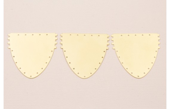 Colgante semiovalo dentado 38*37mm dorado Mate