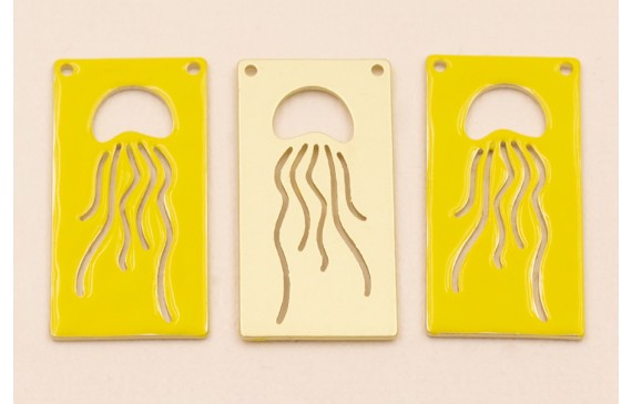 Rectangulo Calado Medusa 30*15mm Amarillo