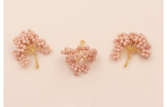 Ramillete 16 pétalos de Abalorio 20*20mm Rosa Ramillete 16 pétalos de Abalorio 20*20mm Rosa