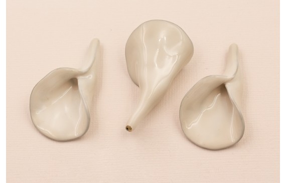 Cala 45*27mm esmalte Beige