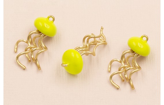 Medusa 10*4mm y 20mm Esmalte Lima