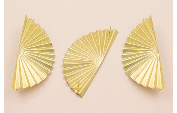 Abanico estriado 70*30mm Oro Mate Doble Perno
