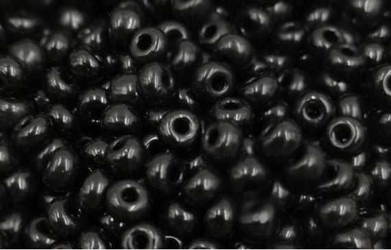 10 gramos de Abalorio cristal Negro Mate