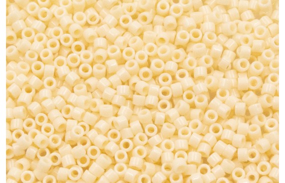 bolsa 8 grs Miyuki Delica OPAQUE CREAM DB732
