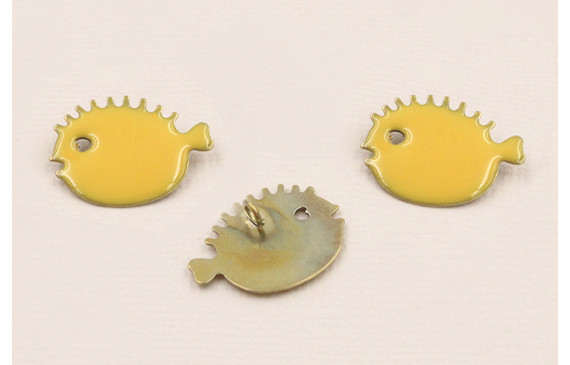 Cuenta Pez Globo 20*15 Anilla esmalte Amarillo