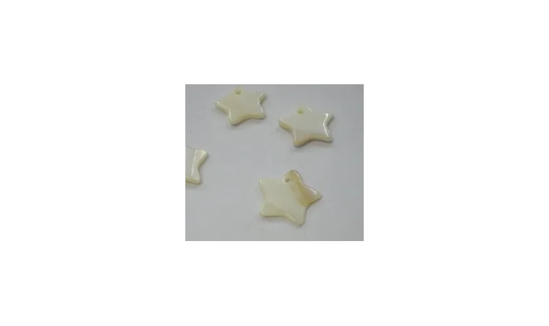Estrella 12mm /Cuentas de  Nacar 