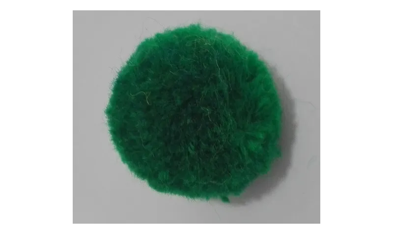 Borla 20mm Verde /Cuentas de  Tela 