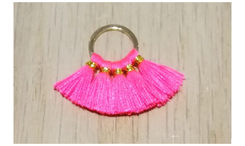 Aro 10mm Multipompón Fuxia /Cuentas de  Tela 