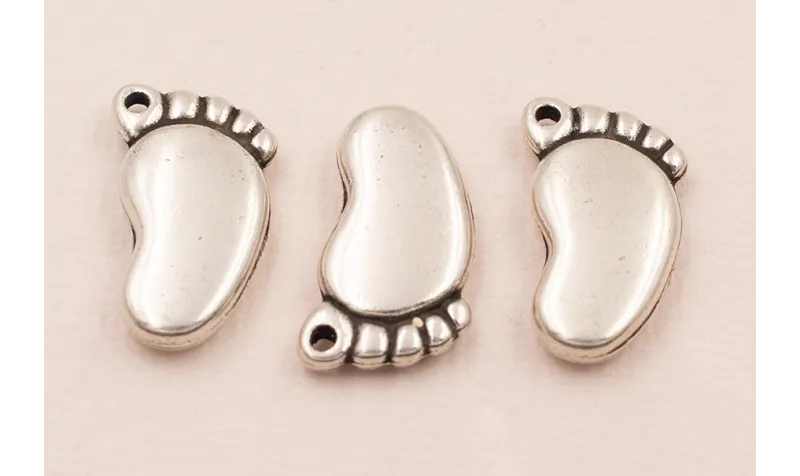 Colgante Pie 20mm longitud / Cuentas Metálicas de Latón / Zamak