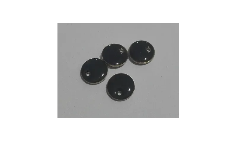 Disco esmaltado 8mm Negro / Cuentas Metálicas de Latón / Zamak