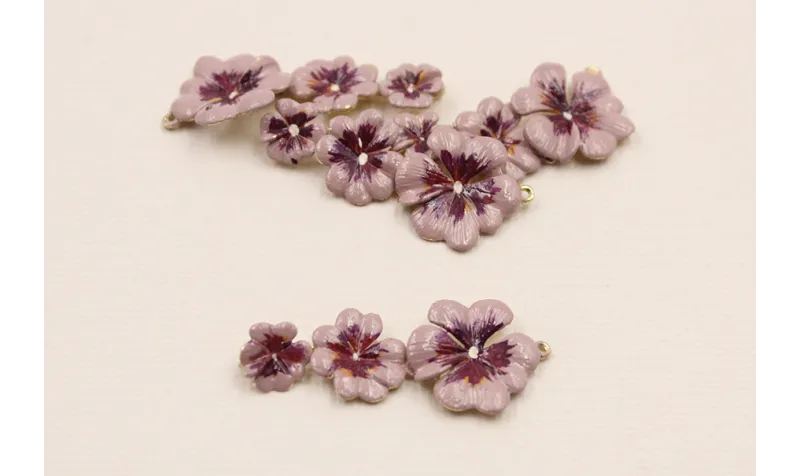 Pieza Trio Flores 12*40mm  Lila, morado y Naranja / Cuentas Metálicas de Latón / Zamak