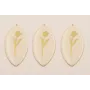 Ovalo Dorado Mate Esmaltado Beige con Flor Dorada / Cuentas Metálicas de Latón / Zamak
