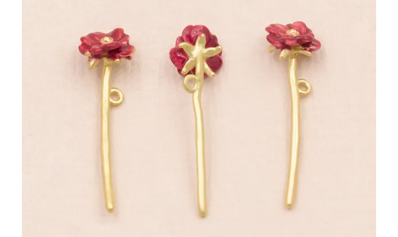 Colgante Flor 26*7 Color Frambuesa / Cuentas Metálicas de Latón / Zamak