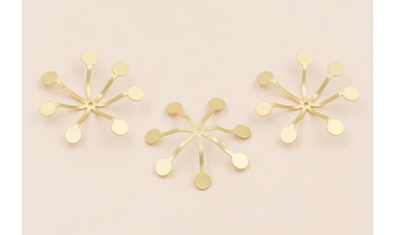 Estrella de satelites 2 capas 25mm Oro Mate / Cuentas Metálicas de Latón / Zamak