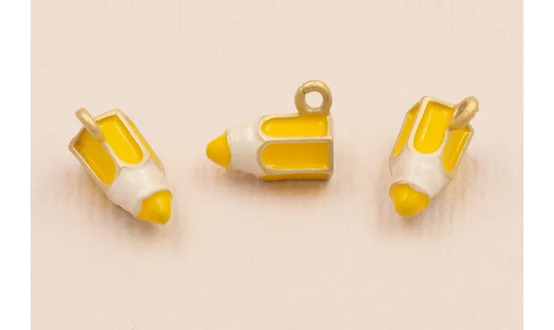 Colgante Lapicero 11*6mm Amarillo / Cuentas Metálicas de Latón / Zamak