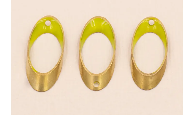 Ovalo Biselado 25*10 Esmalte Lima / Cuentas Metálicas de Latón / Zamak