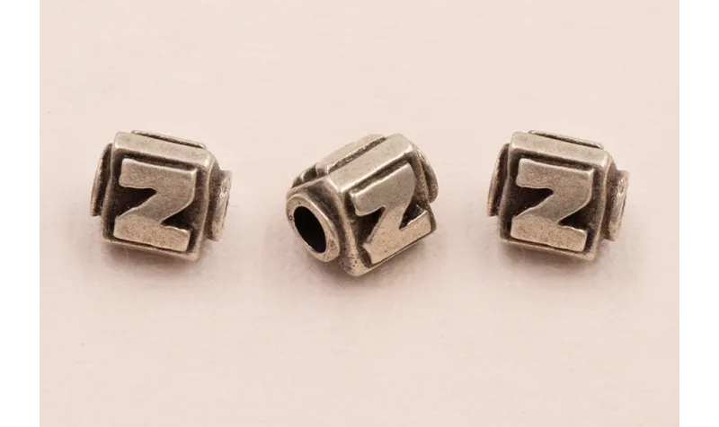 LETRA Z 10*8mm / Cuentas Metálicas de Latón / Zamak