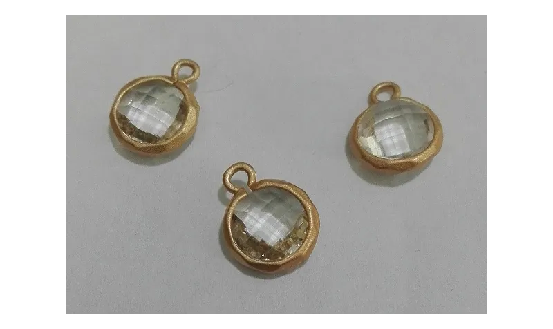 Disco 9mm tranparente con Metal Oro Mate / Cuentas Metálicas de Latón / Zamak