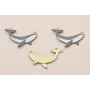 Colgante Ballena Oro Mate 25*10 Blanco y Gris / Cuentas Metálicas de Latón / Zamak
