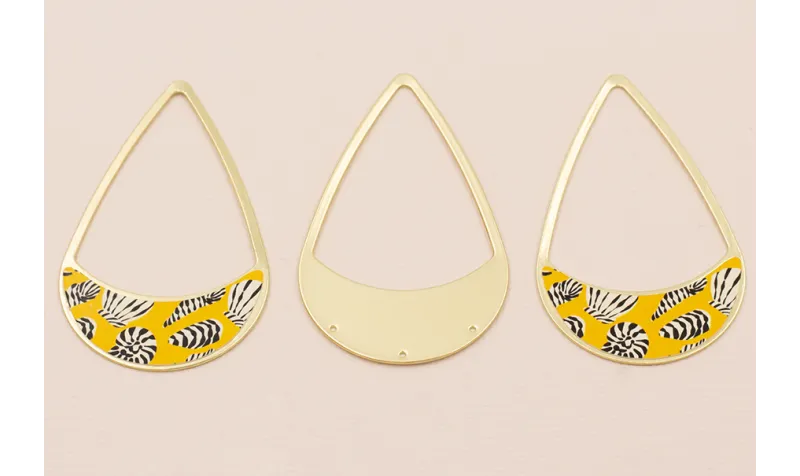 Colgante lágrima 58*37mm Oro Mate conchas Amarillo / Cuentas Metálicas de Latón / Zamak