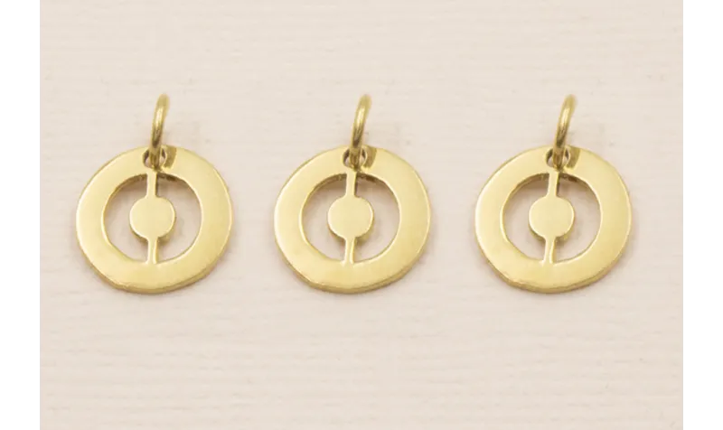 Colgante letra O 10mm Baño Oro 18K, 3Micras / Cuentas Metálicas de Baño Oro 3 Micras 18K