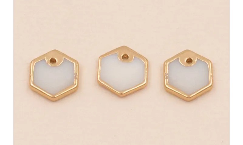 Hexágono plano Nacar 7*7mm bordes Dorados /Cuentas de  Nacar 