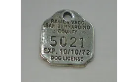 Chapa San Bernardino 20*20 Plata Vieja / Cuentas Metálicas de Latón / Zamak