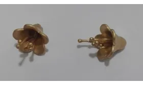 Flor estambres 15*10mm Oro Mate / Cuentas Metálicas de Latón / Zamak