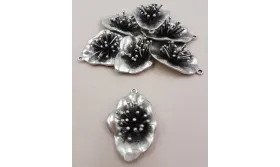Flor estambres 30*20mm Plata Vieja / Cuentas Metálicas de Latón / Zamak